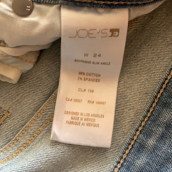 Joe’s Light Wash Jeans - Picture 3 of 4